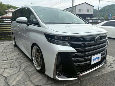 TOYOTA VELLFIRE - 3