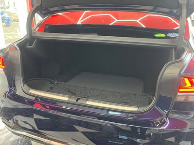 صورة مصغرة 24 لـ 2018 Lexus LS