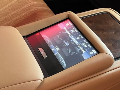 صورة مصغرة 51 لـ 2018 Lexus LS