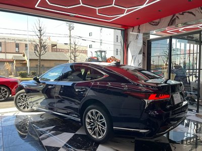 صورة 7 لـ 2018 Lexus LS