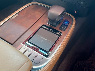 صورة مصغرة 66 لـ 2018 Lexus LS