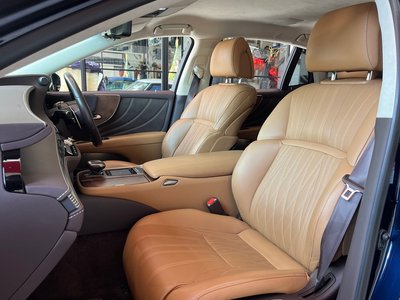 صورة مصغرة 40 لـ 2018 Lexus LS