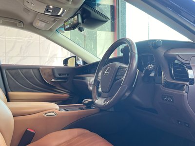 صورة مصغرة 34 لـ 2018 Lexus LS