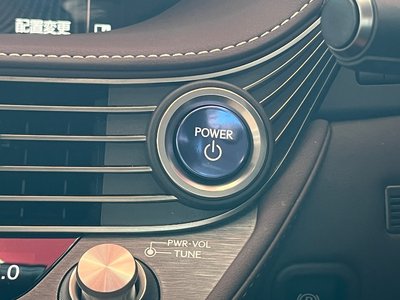 صورة مصغرة 65 لـ 2018 Lexus LS