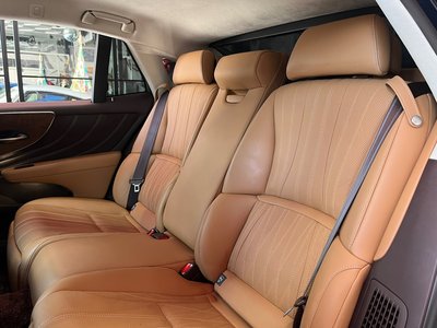 صورة مصغرة 44 لـ 2018 Lexus LS