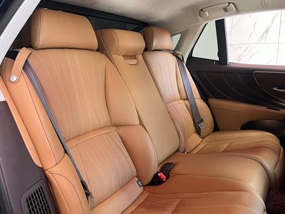 صورة مصغرة 48 لـ 2018 Lexus LS