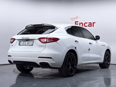 MASERATI LEVANTE - 4