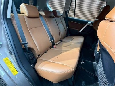 TOYOTA LAND CRUISER PRADO - 9