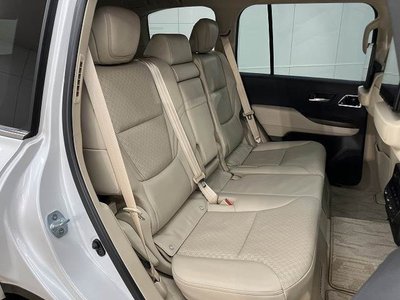 TOYOTA LAND CRUISER 300 - 6