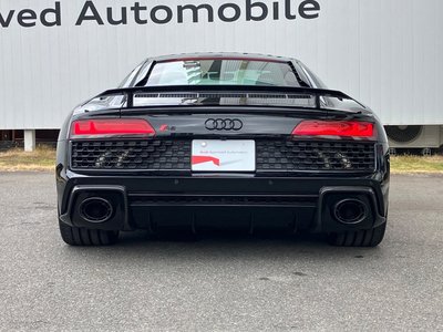 AUDI R8 - 8