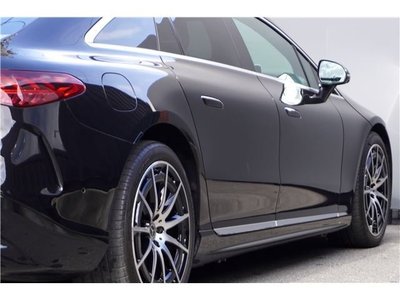 MERCEDES-BENZ EQS - 5