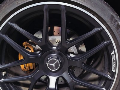 MERCEDES-BENZ GT AMG - 8