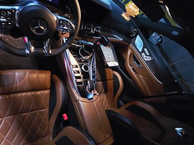 MERCEDES-BENZ GT AMG - 9