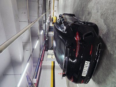 MERCEDES-BENZ GT AMG - 4