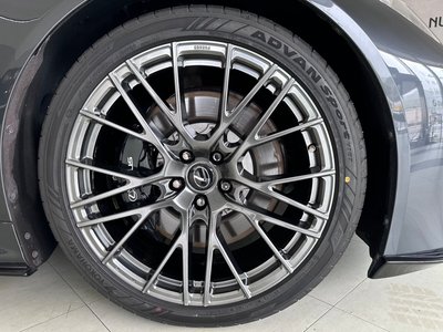 2017 Lexus LC — миниатюра 11