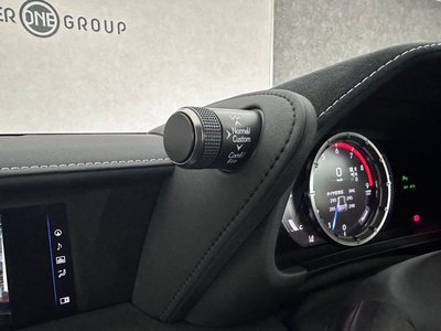 2017 Lexus LC — миниатюра 19