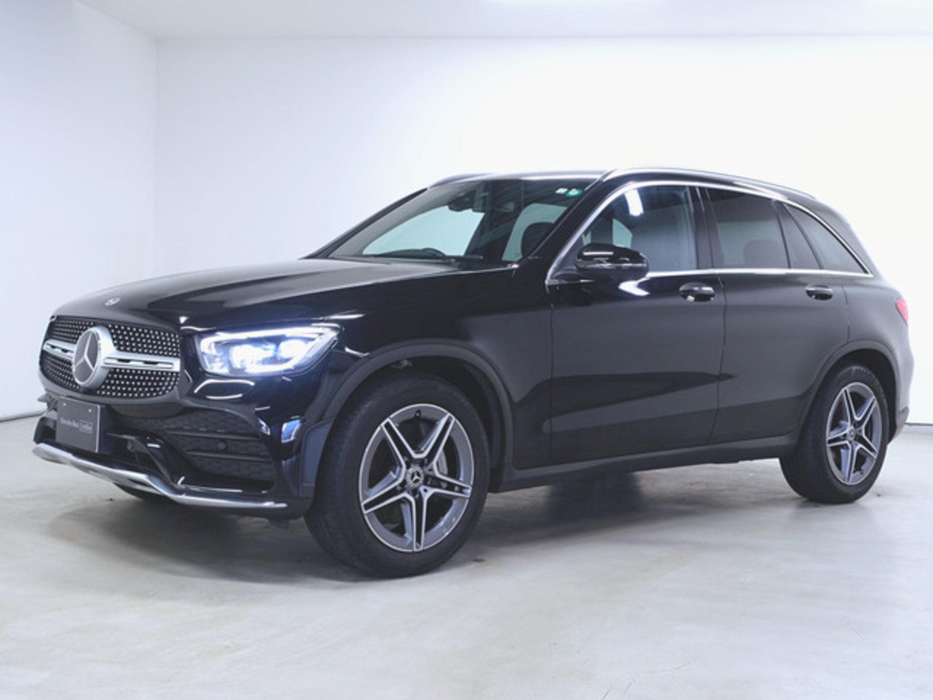 MERCEDES-BENZ GLC - View 1