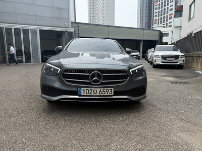 2021 Mercedes-BENZ E-CLASS — фото 2