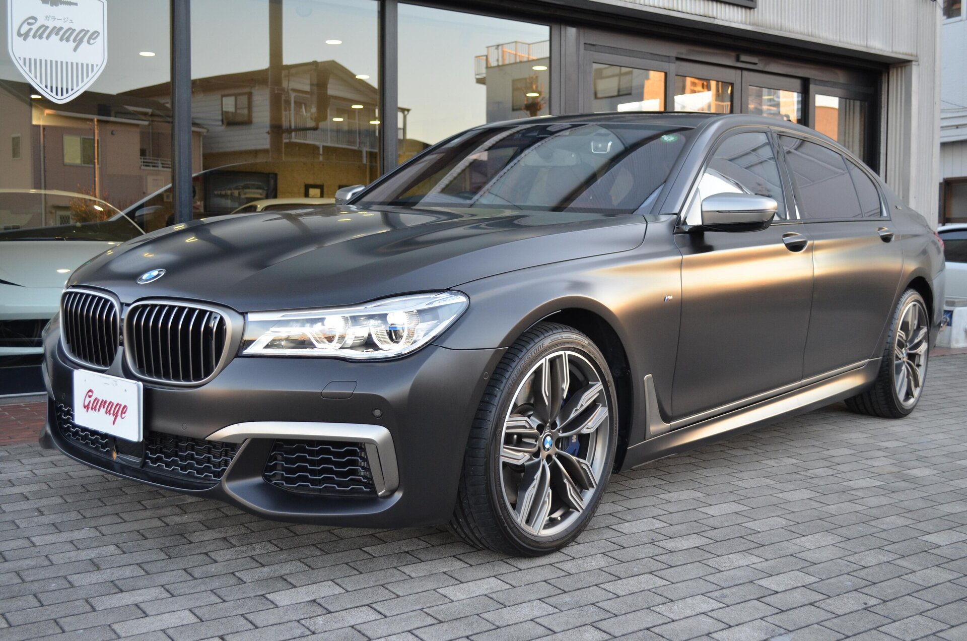 BMW 7 SERIES - View 1