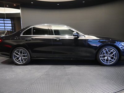 MERCEDES-BENZ E-CLASS - 4