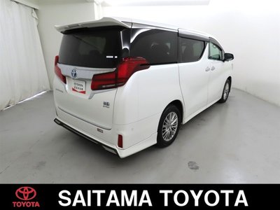 2021 Toyota ALPHARD — фото 9