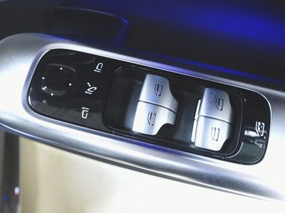 2024 Mercedes-BENZ C-CLASS AMG — миниатюра 20