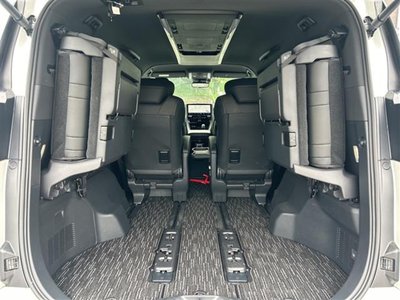 2024 Toyota ALPHARD — миниатюра 29