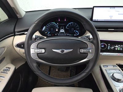 2023 Genesis GV70 — миниатюра 20