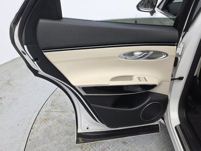 2023 Genesis GV70 — миниатюра 31