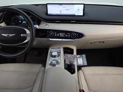 صورة 5 لـ 2023 Genesis GV70
