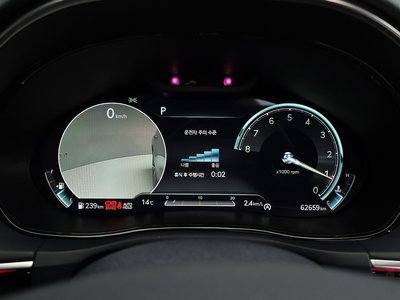 صورة 8 لـ 2022 Genesis GV70