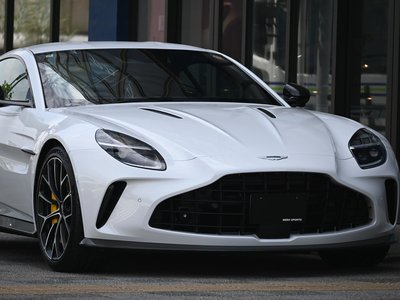 ASTON MARTIN VANTAGE - 2