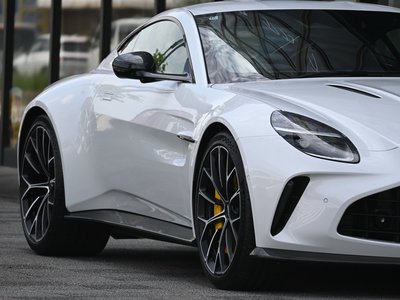 ASTON MARTIN VANTAGE - 3