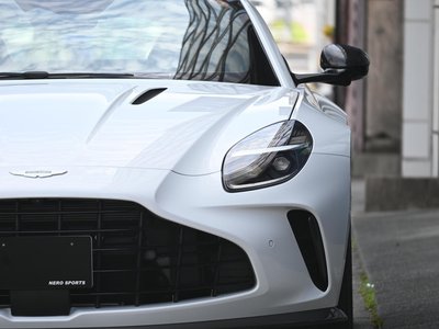 ASTON MARTIN VANTAGE - 6