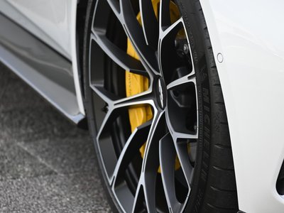 ASTON MARTIN VANTAGE - 10