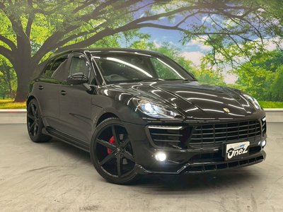 PORSCHE MACAN - 7