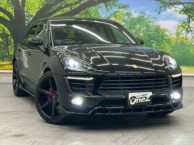 PORSCHE MACAN - 6