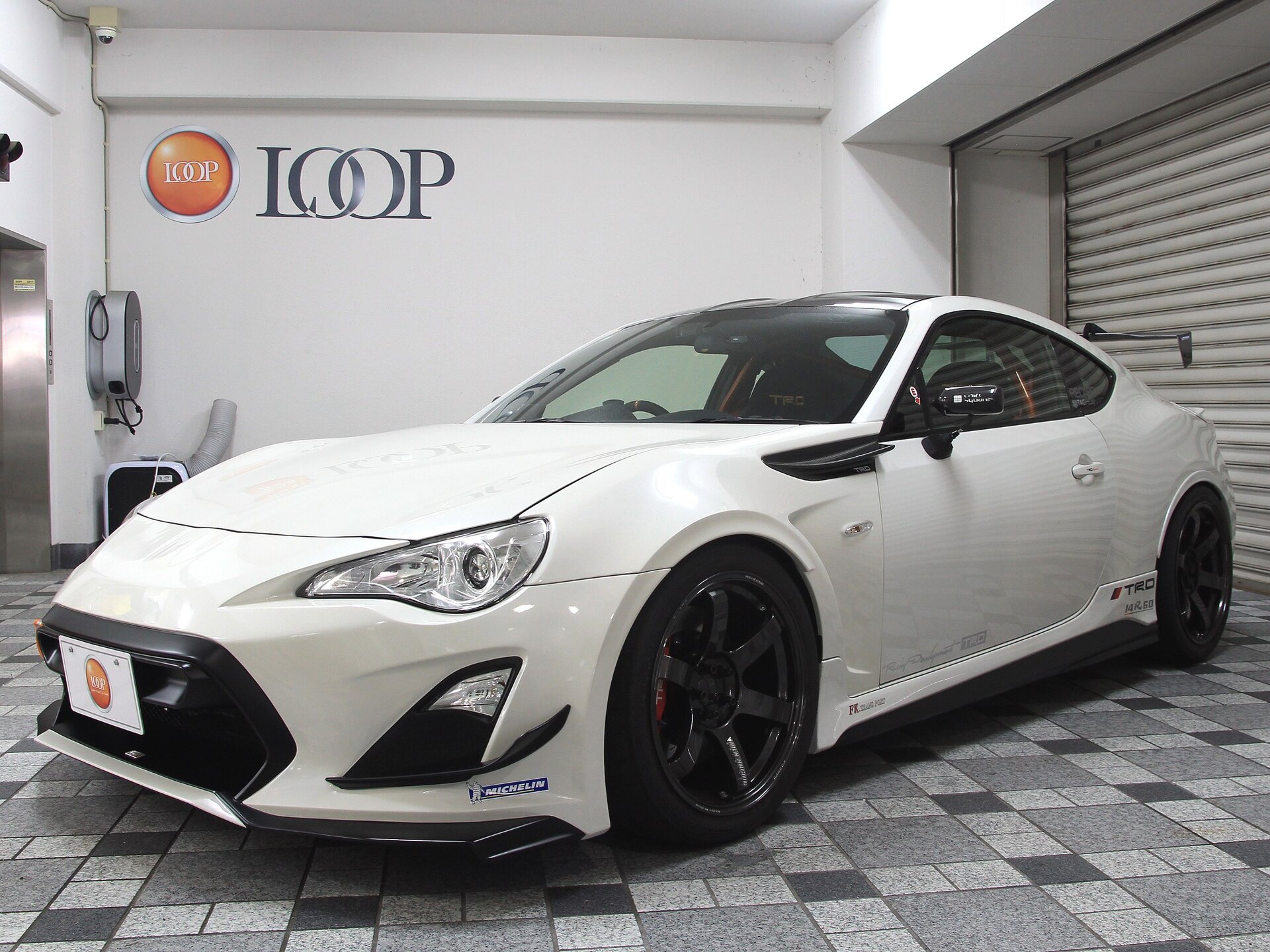 TOYOTA 86 - View 1