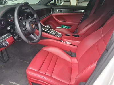 PORSCHE PANAMERA - 10