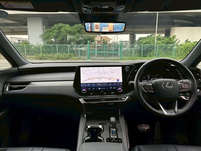 2024 Lexus RX thumbnail 26