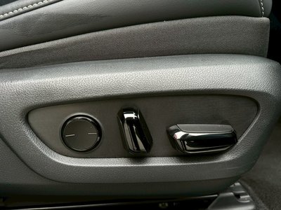 2024 Lexus RX thumbnail 43