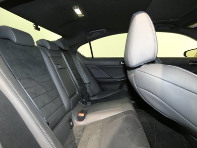 صورة مصغرة 23 لـ 2023 Lexus IS