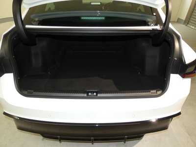 صورة مصغرة 42 لـ 2023 Lexus IS