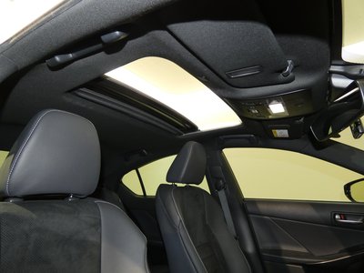 LEXUS IS - 5