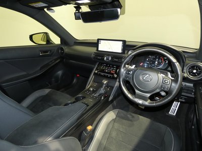 صورة مصغرة 39 لـ 2023 Lexus IS