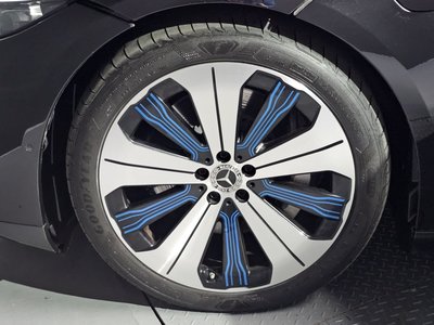 MERCEDES-BENZ EQS - 6