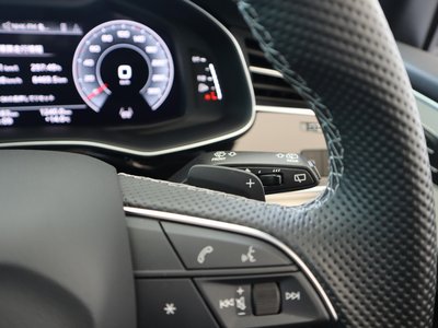 صورة مصغرة 81 لـ 2024 AUDI Q8