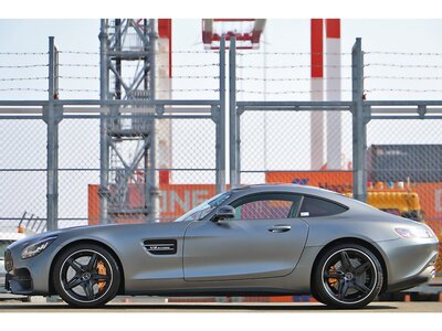 MERCEDES-BENZ GT AMG - 4
