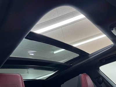 صورة 7 لـ 2023 Lexus RX
