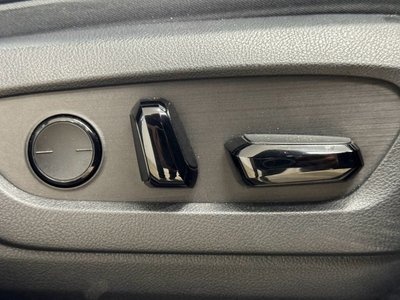 صورة مصغرة 47 لـ 2023 Lexus RX